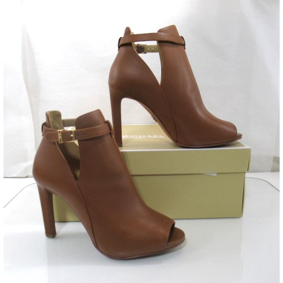 Michael Kors Lawson Open Toe High Heel Buckled Sandals Booties Luggage Size 8 - Picture 3 of 8